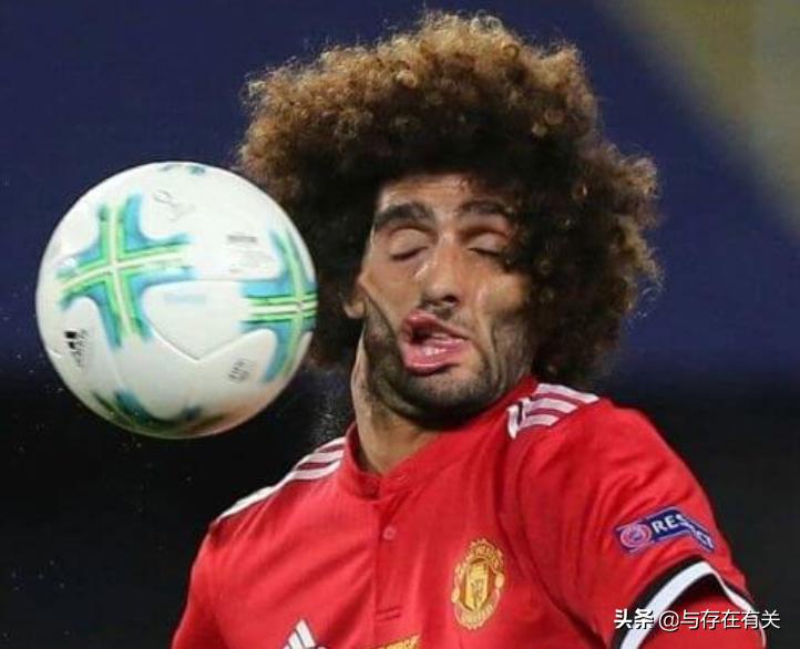 这些摄影师有点坏啊！25个运动员在场上被摄影师抓拍的尴尬瞬间