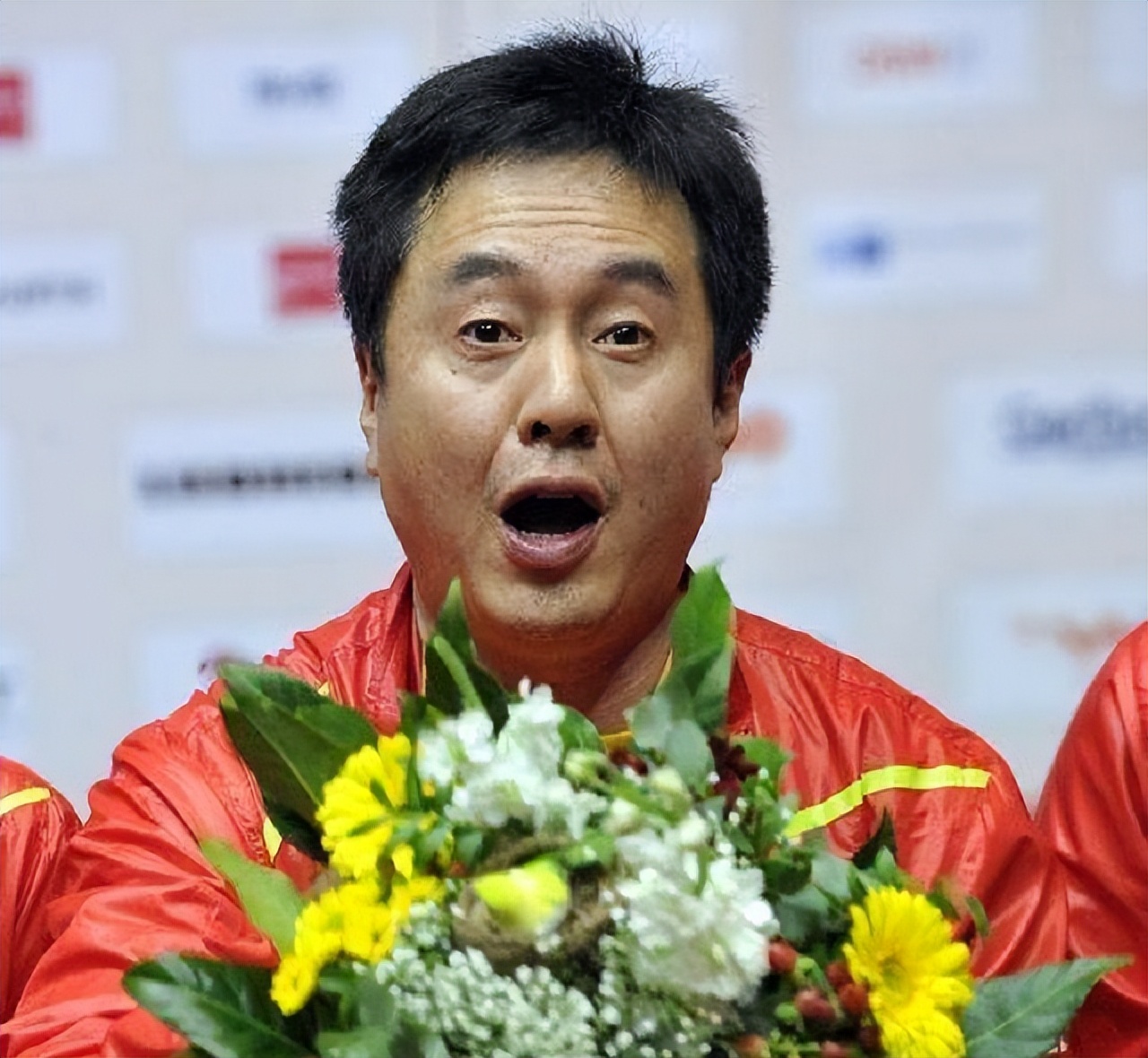 女乒郭跃为何被开除,女乒教练施之皓