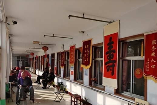 西安九旬老人酒店养老,西安九十岁奶奶住酒店养老