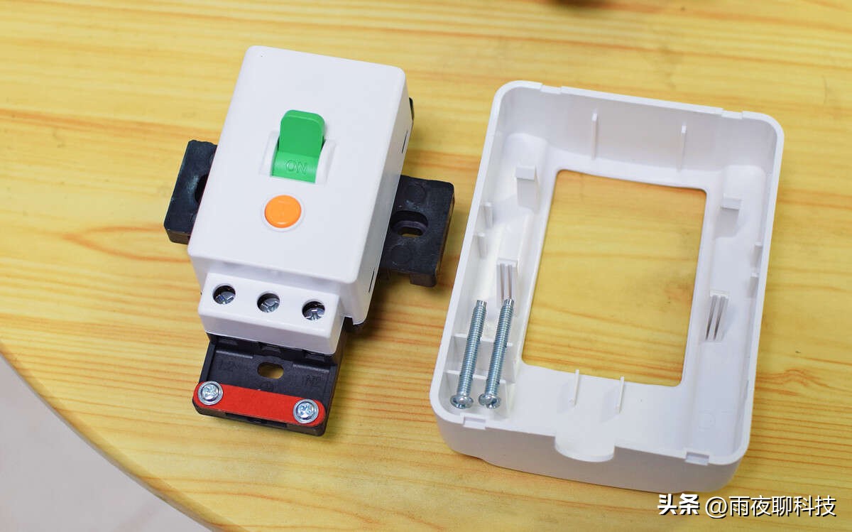 奥特朗otlanf14h-y70a即热式电热水器,奥特朗otlanf16h-z70a即热式电热水器