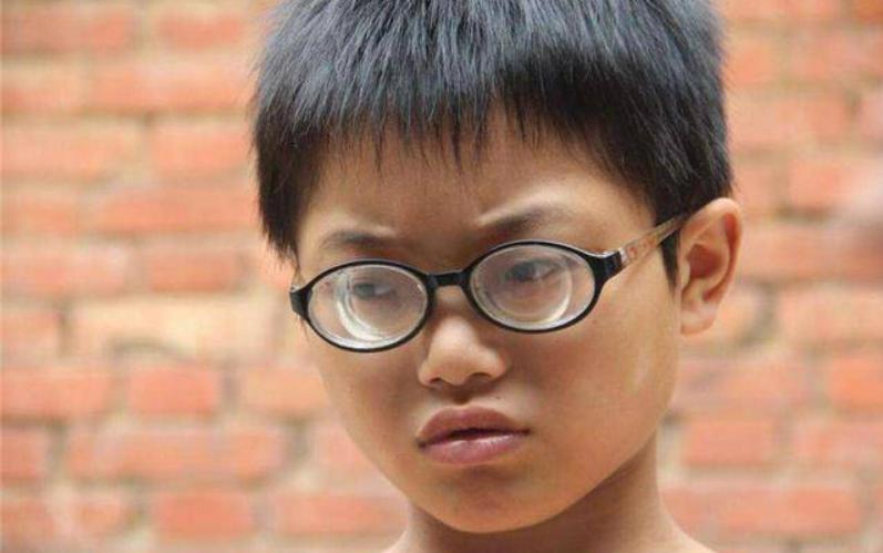 孩子近视最好的解决方案,孩子近视200多度到底怎么治疗好