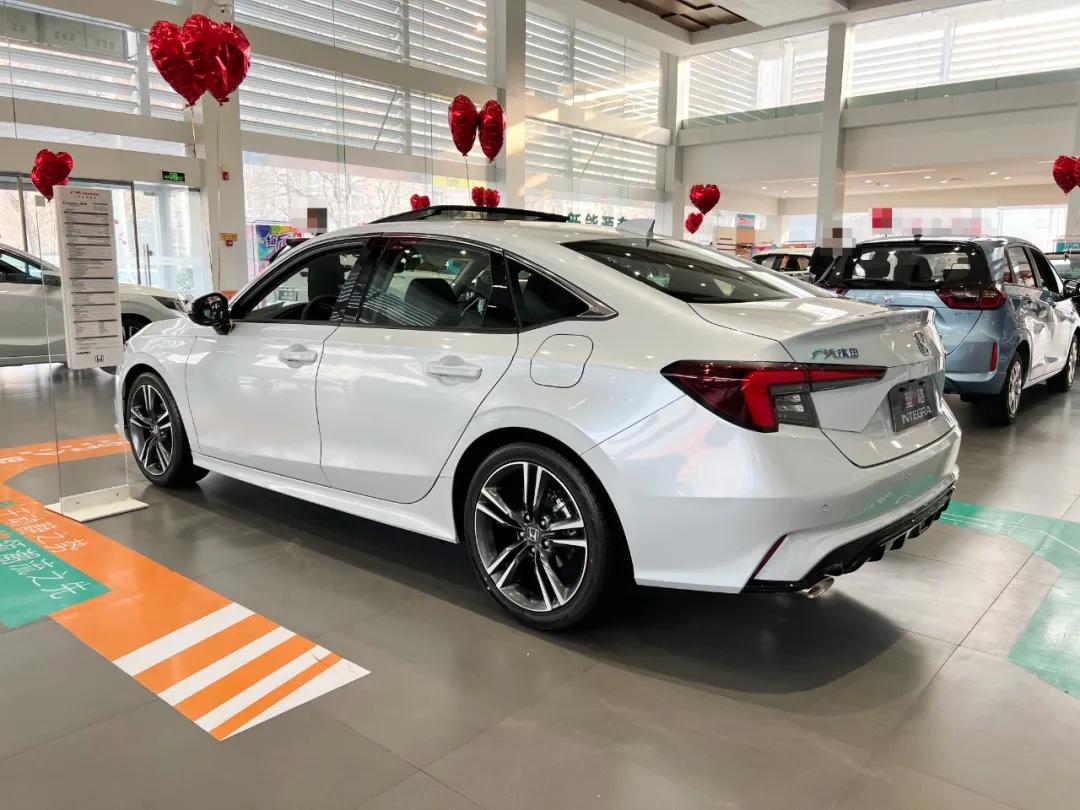 本田思域优惠5万,传祺影豹和本田思域型格如何选