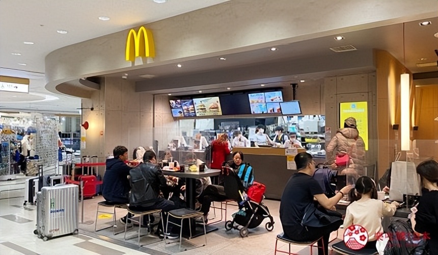 在东京成田机场过夜要出海关吗,东京成田机场住宿攻略