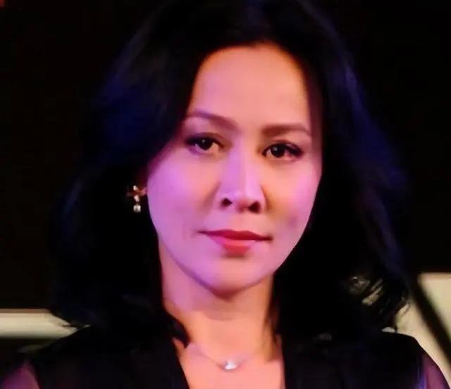 1990年刘嘉玲被绑，其内幕遭曝光，背后真凶竟与黑社会有关系