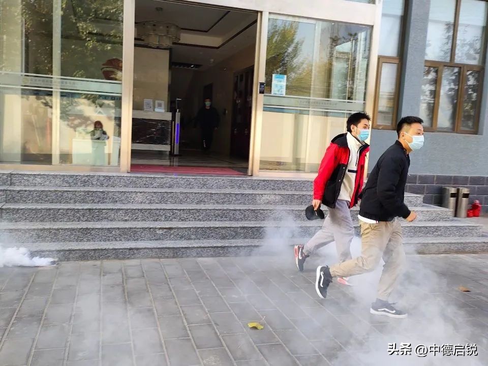 中德启锐为兴唐通信科技有限公司组织开展应急消防体验活动