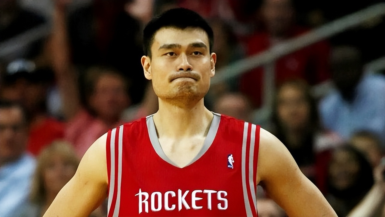 女篮队员陈月芳生平,中国女篮前中锋陈月芳身高