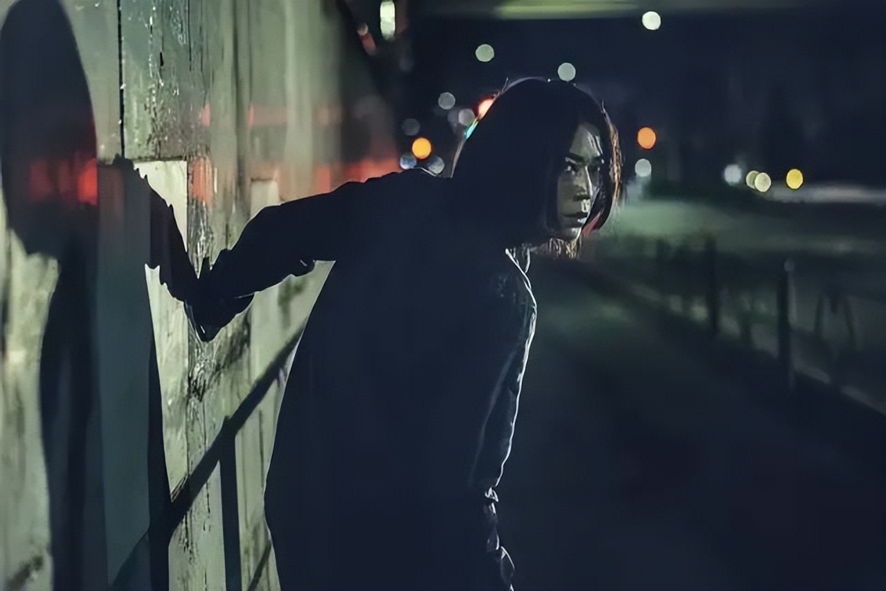 播出两集就飙到8.8分,播了两集就飙到9.2分