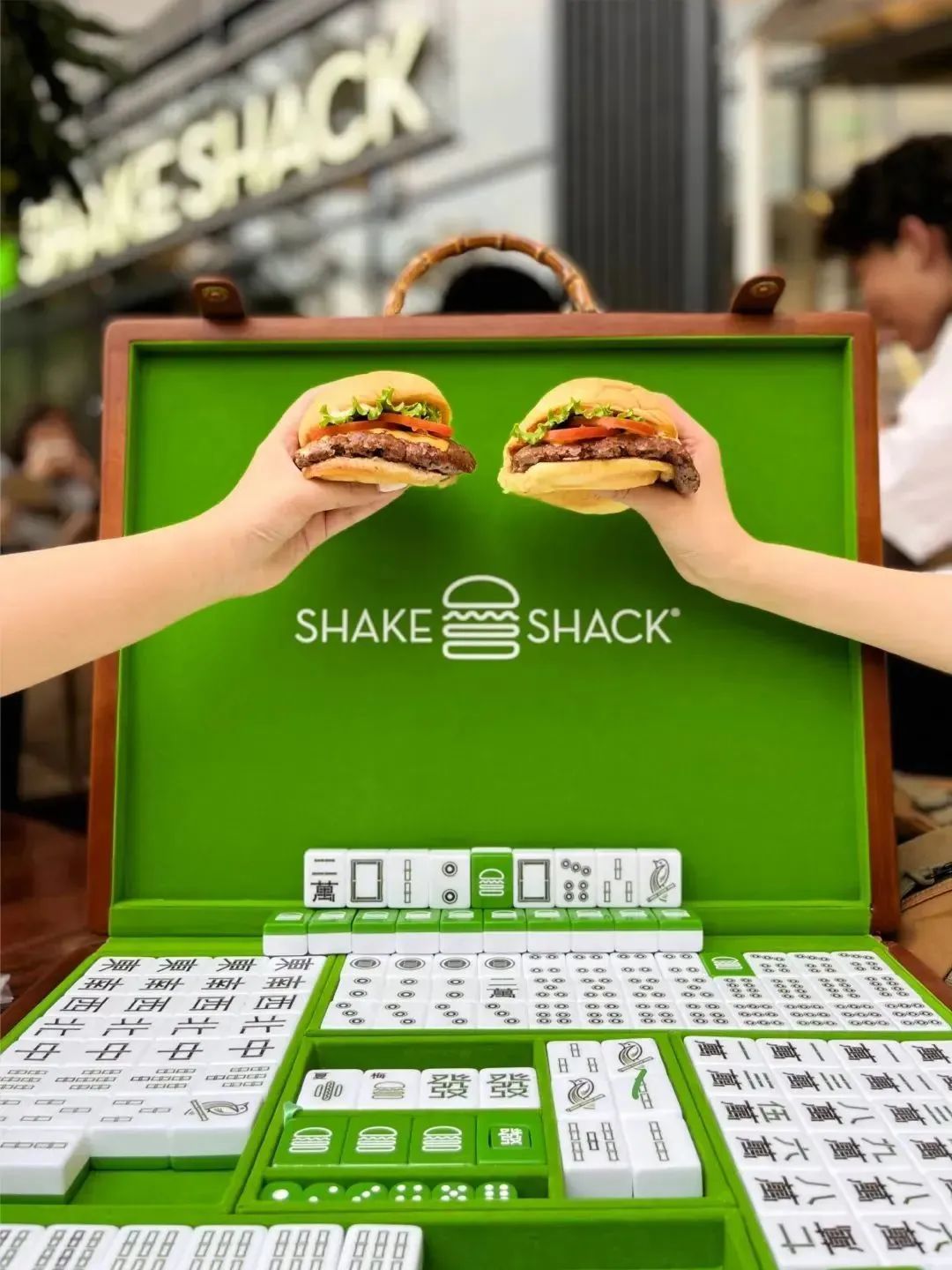 杜蕾斯的麻将广告,杜蕾斯霸气的广告