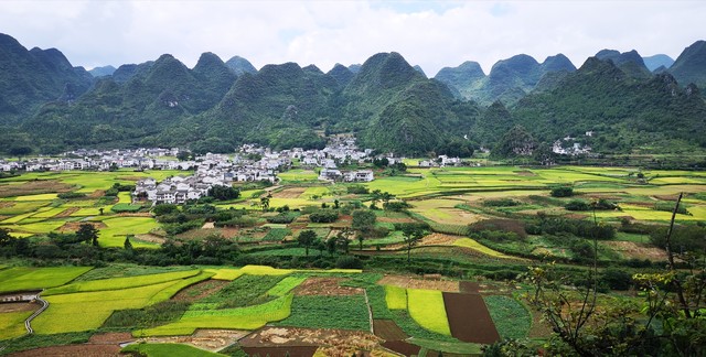去贵州玩五天花多少钱呢,贵州玩七天要多少钱