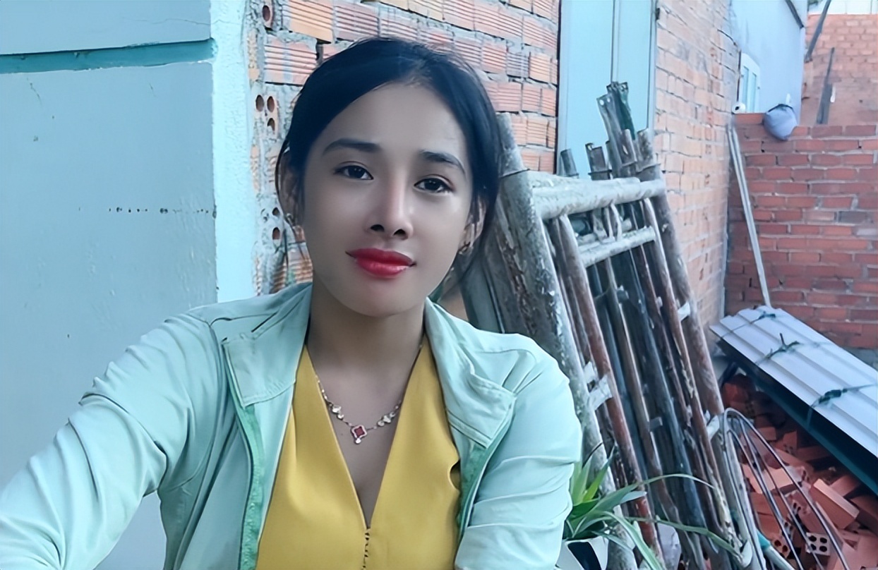 越南紫霞仙子嫁中国小伙子,越南媳妇紫霞回越南