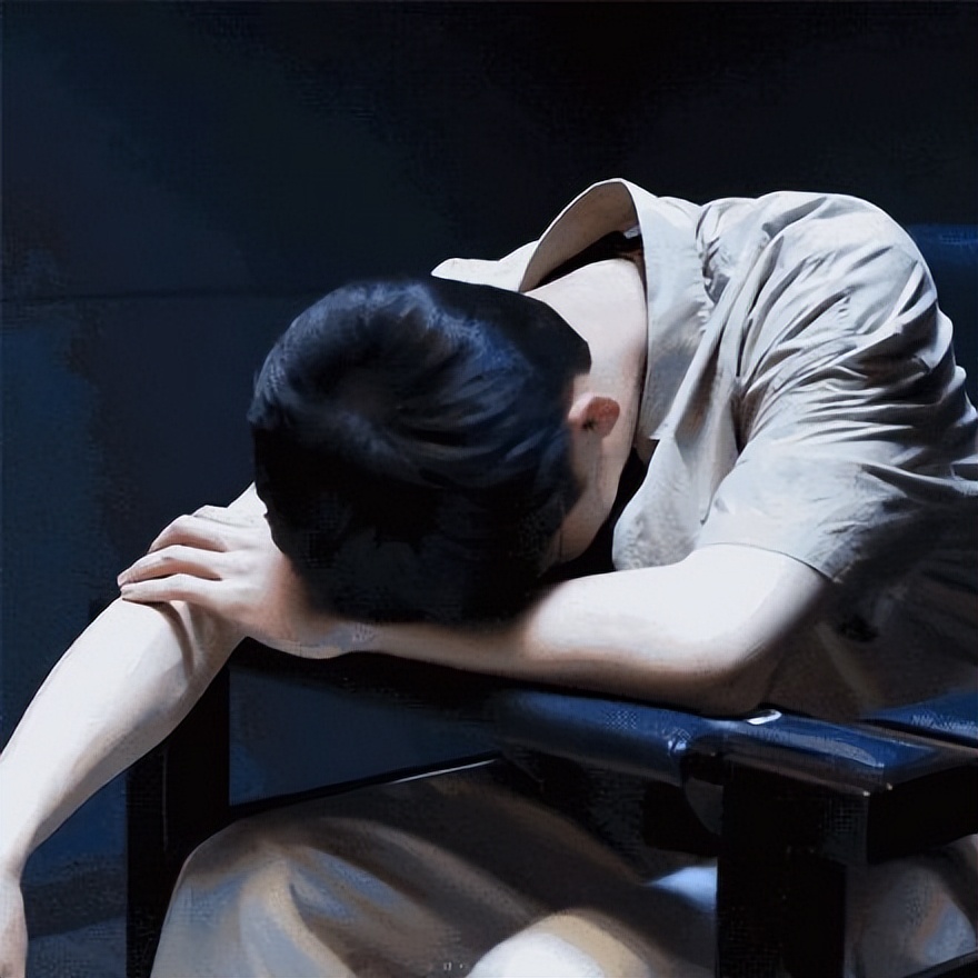 当取卵针戳进我的卵巢,丈夫在隔壁看片......