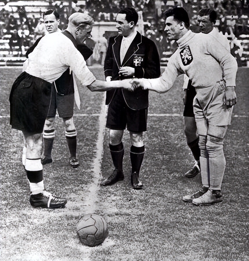 世界杯不夺冠就枪毙,不赢球就枪毙