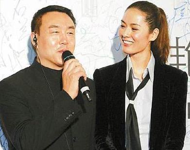 惨遭婚内出轨后，她成了身家过亿的富婆，如今前夫患病，小三瘫痪