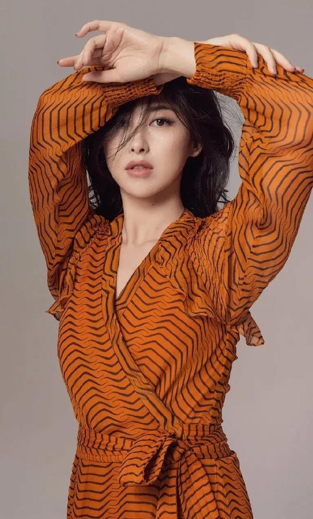 朱珠年轻时颜值,朱珠年轻时多漂亮