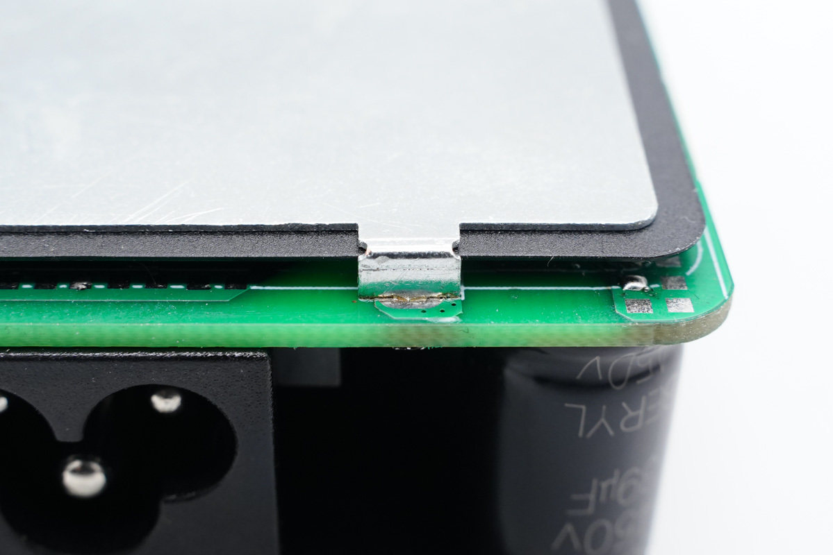 4C1A五个口，总功率达230W，华科生230W桌面充拆解