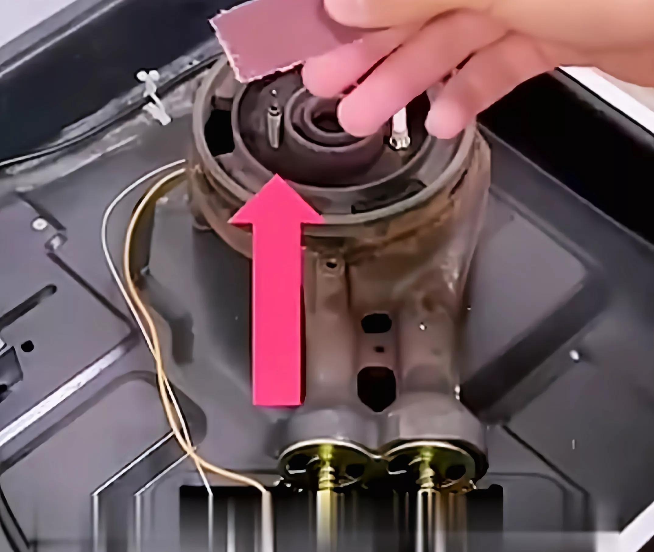 雨伞坏了不要扔简单几步变废为宝,生活实用小妙招雨伞收纳