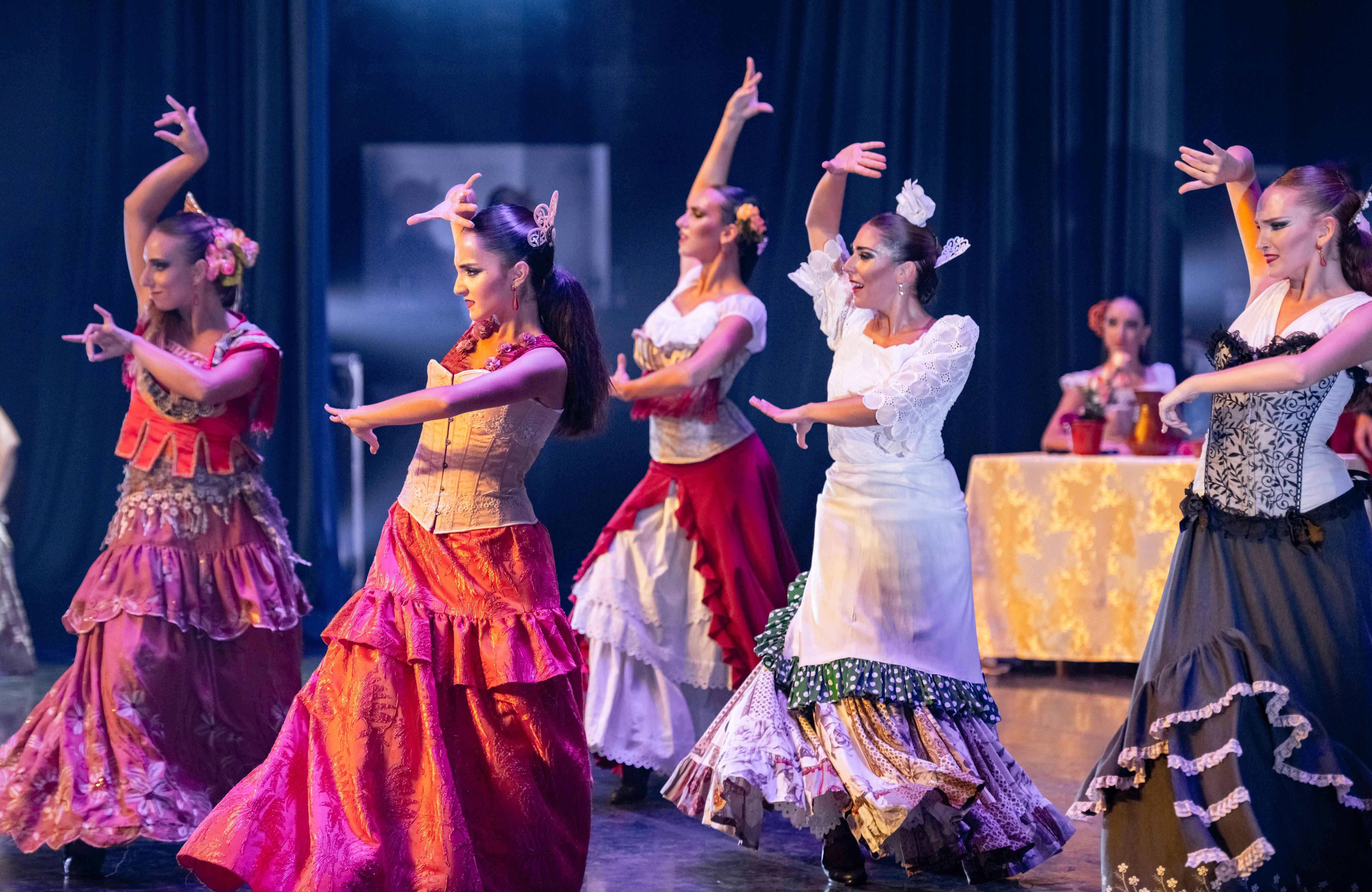 载誉而归!著名西班牙舞坛姐妹花再现弗拉门戈经典《卡门》