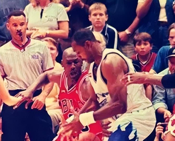 鏖战7场创下1-3大逆转的历史纪录,近十年总决赛大比分