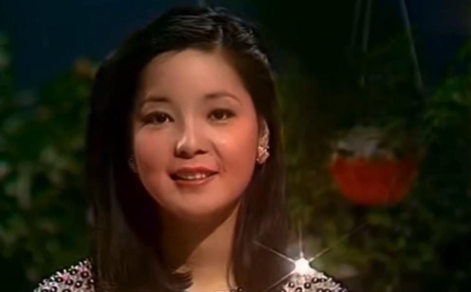 娱乐圈塌鼻子宽鼻翼好看的女明星,塌鼻子也能美出圈