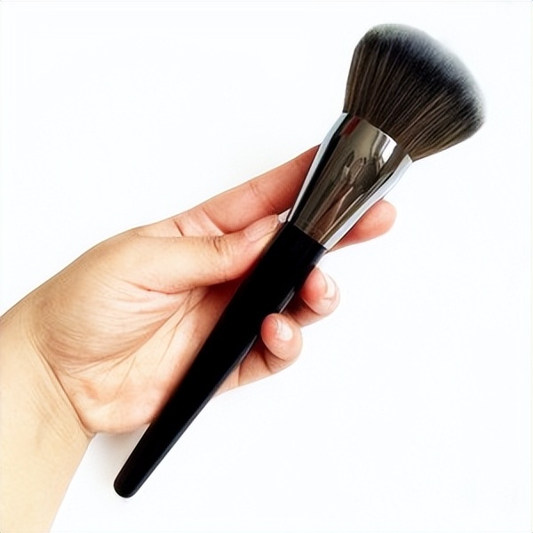 粉底液上妆手法画法,粉底液上妆手法有哪些