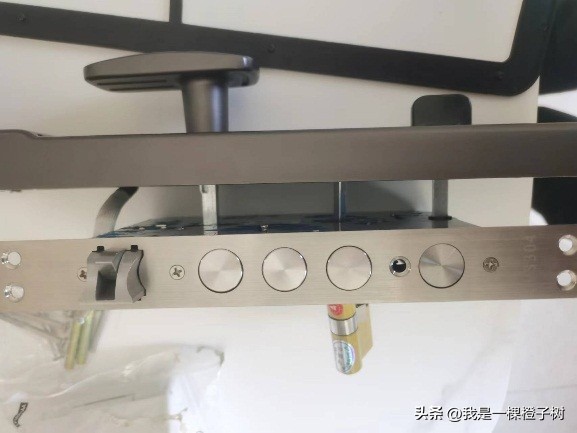 指纹锁安装过程中的那些坑,voc指纹锁故障解决方法