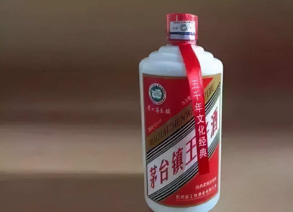 别买这些酒全是假的,千万别买这3类酒假货最多