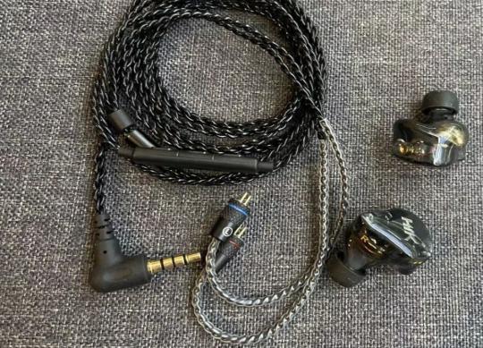 2023年最强有线入耳式耳机,2023年头戴式耳机排行榜十强