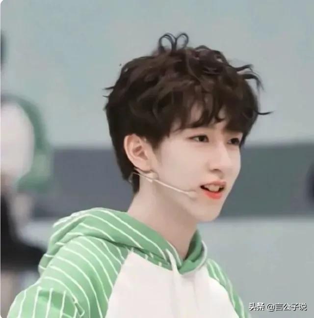 长着兔子脸的男明星有哪些,长得像兔子牙的男明星