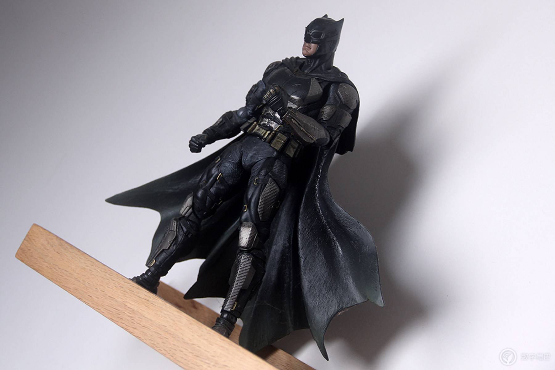 推荐几款高逼格电脑桌面,实用科技感很强的电脑桌面