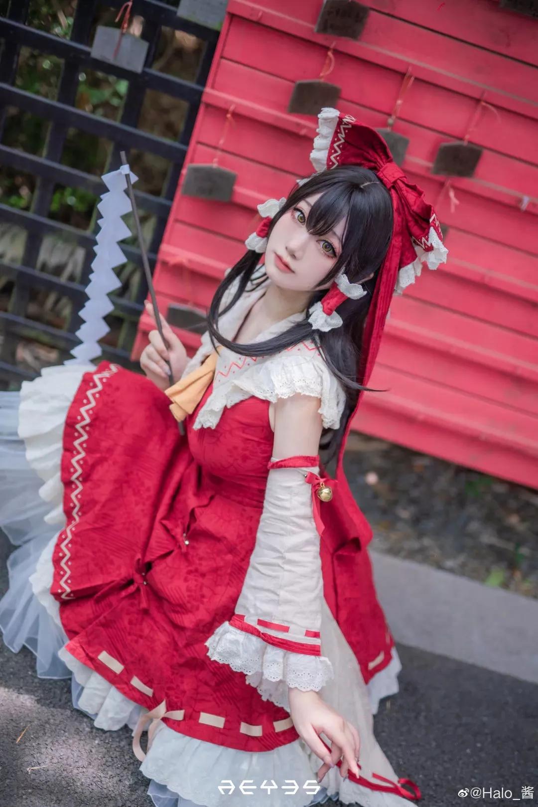 东方project博丽灵梦cos,东方projectcos博丽灵梦