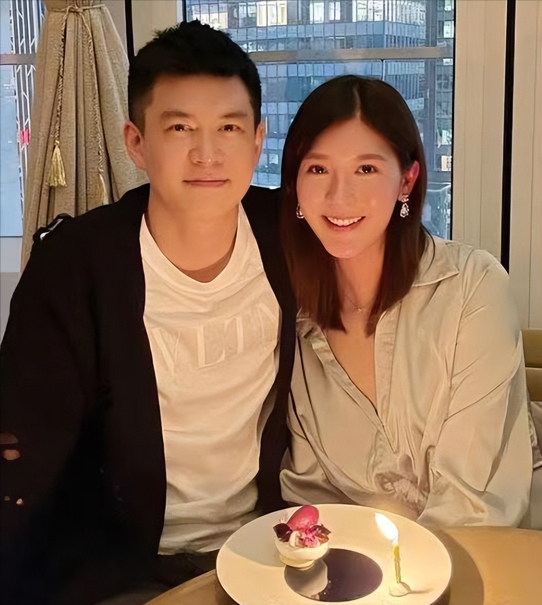 香港女星孕肚照,香港女星怀孕健身