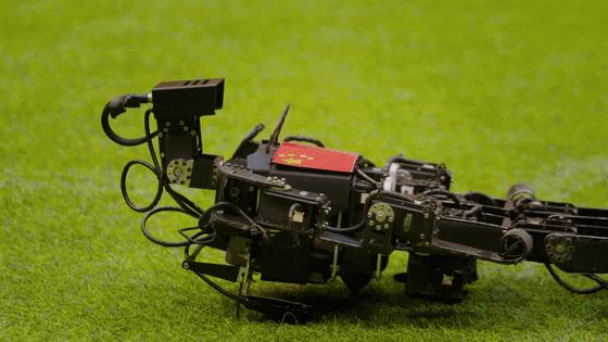 揭秘！《大三女生》中类人足球机器人的那些事