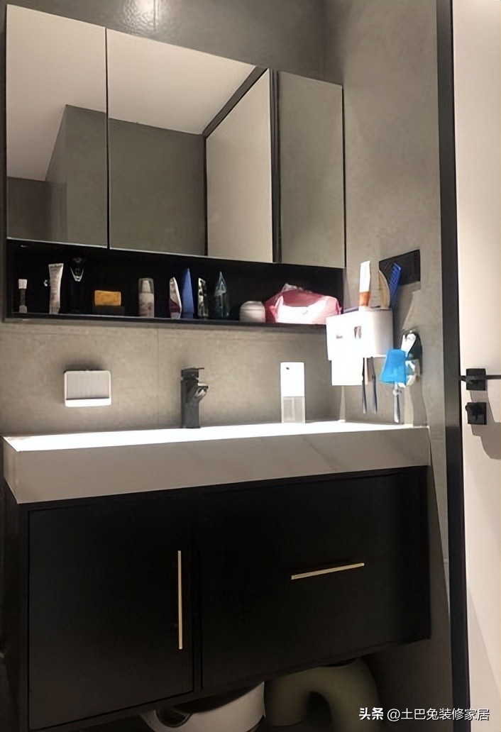 小卫生间装修效果图2平方,卫生间墙面装修最新型材料