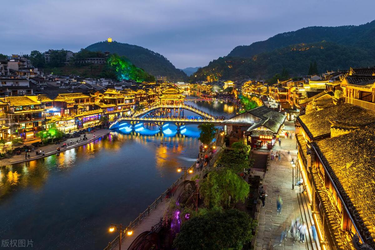 景区老板怒怼商户15元薯塔太贵,2元土豆加工成薯塔卖15元