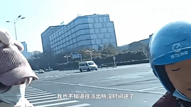 合肥外卖小哥在路边摊,合肥闯红灯外卖小哥