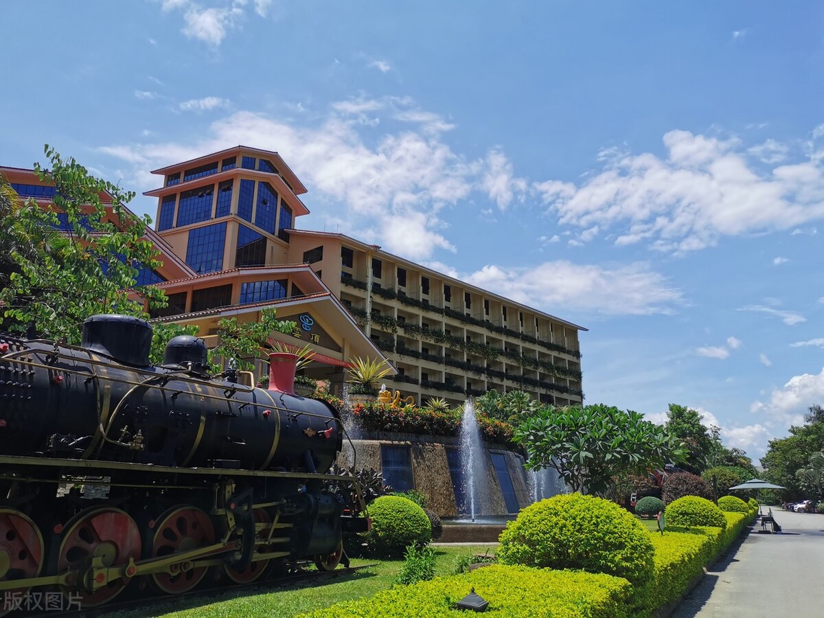 冬天哪里温泉度假村最好,泡温泉地方推荐室内温泉