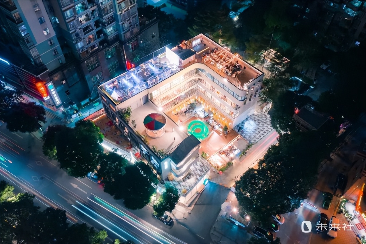 “卷死”传统mall，这9个脑洞大开的“非标商业”爆出圈