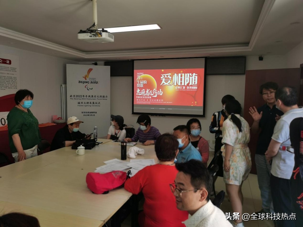 “聚心成光天下有爱”——“聚光甄选”数字化公益帮扶为爱起航