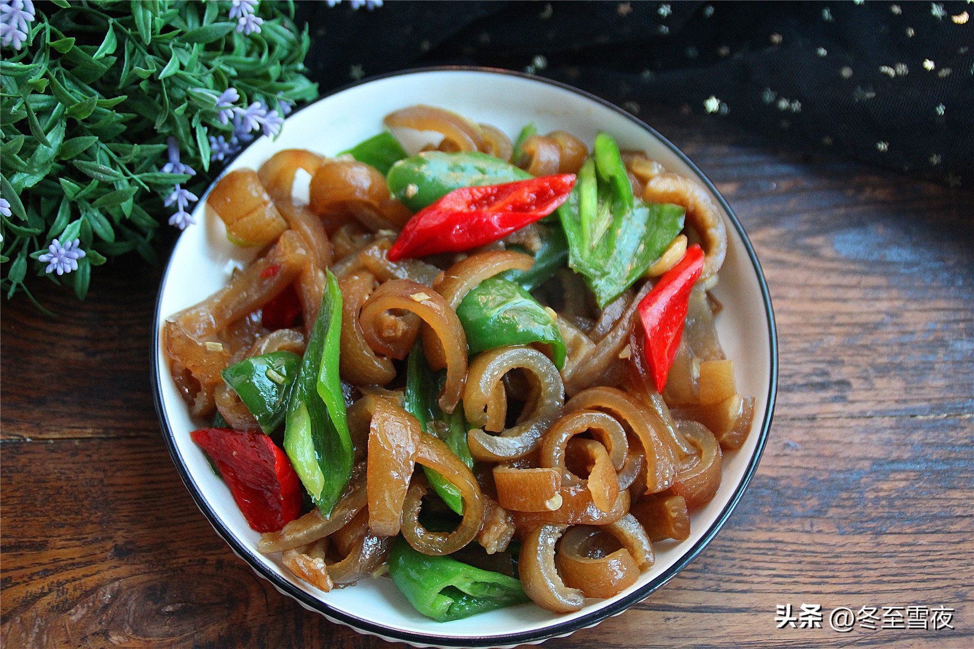 买猪肉剩下的猪皮,带猪皮的肉能炒菜么