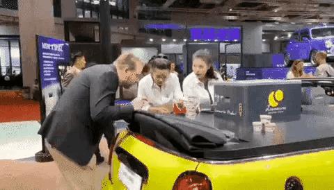 媒体评宝马MINI两次道歉,宝马MINI再次公开致歉