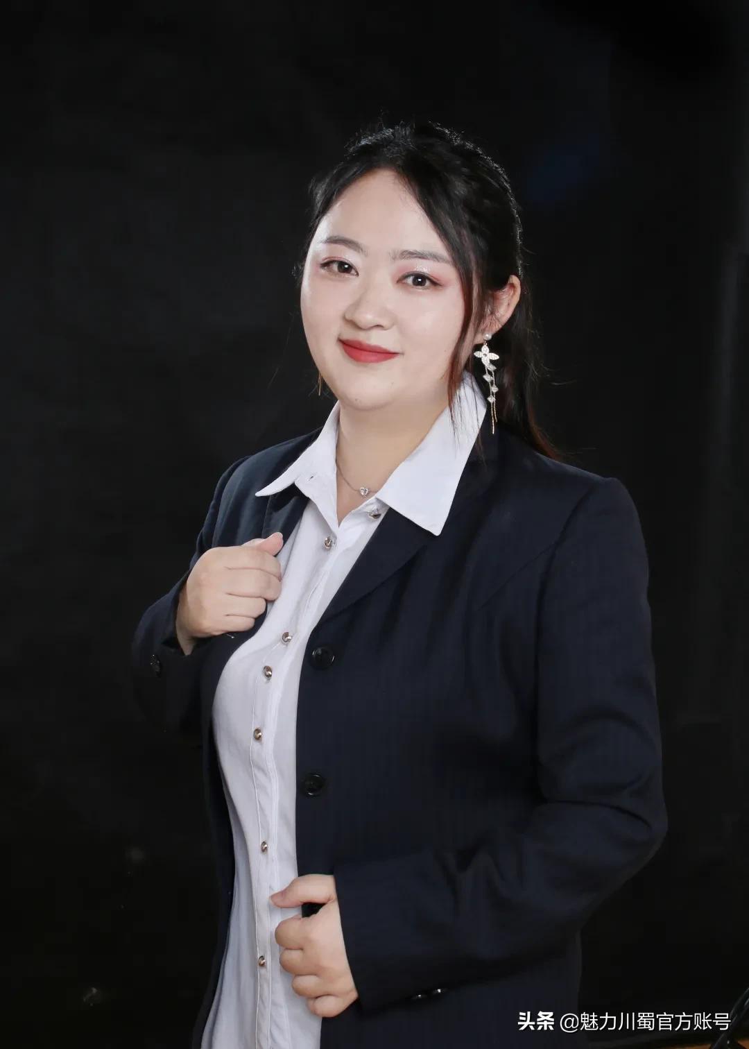 绵阳外国语学校李俊老师,绵阳外国语学校历史老师