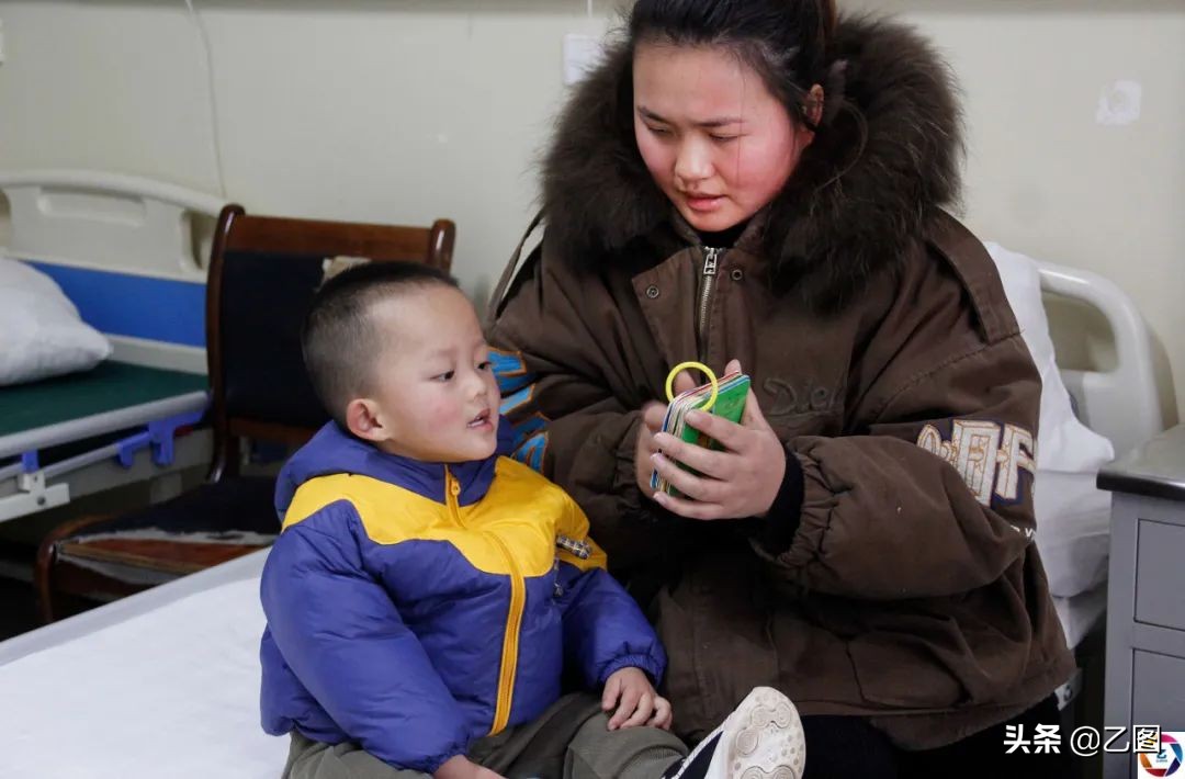 3岁孩子基因突变有什么症状,男童基因变异3年后