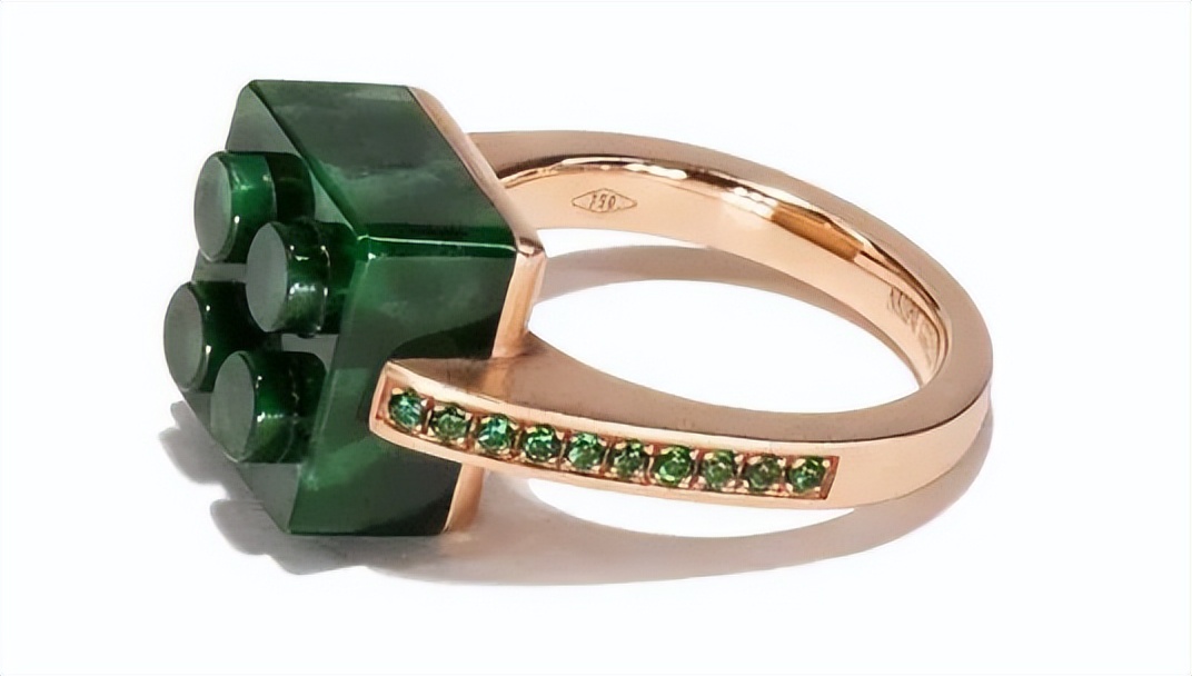 谭松韵关晓彤金鹰节,关晓彤谭松韵红毯走秀