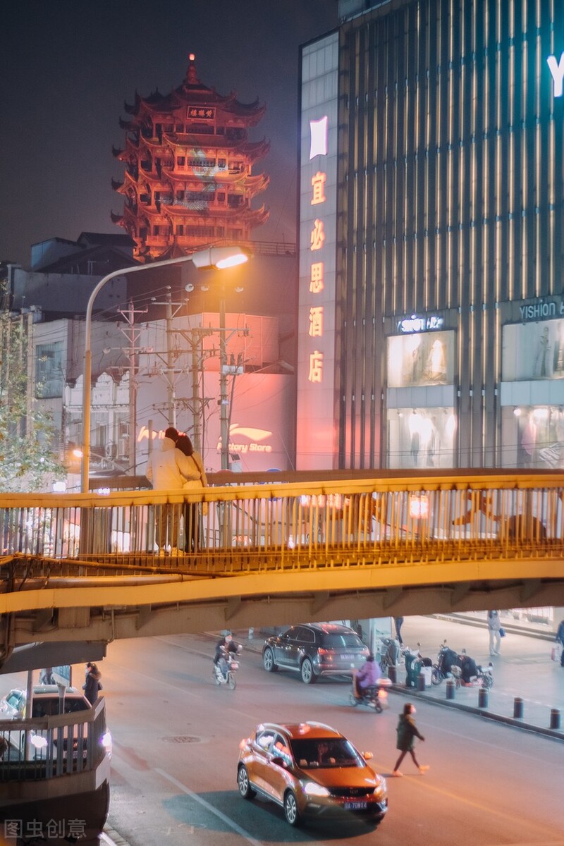 微小说：那年35岁，我与27岁的漂亮女人发生一段情