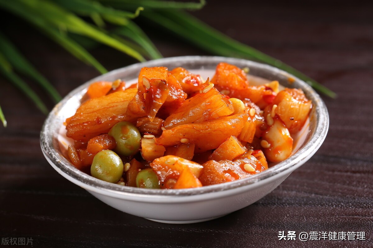 吃咸菜会引起食物中毒吗,咸菜吃多了会得胃癌吗