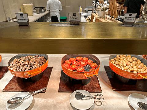 阿联酋丽思卡尔顿,阿联酋野奢帐篷