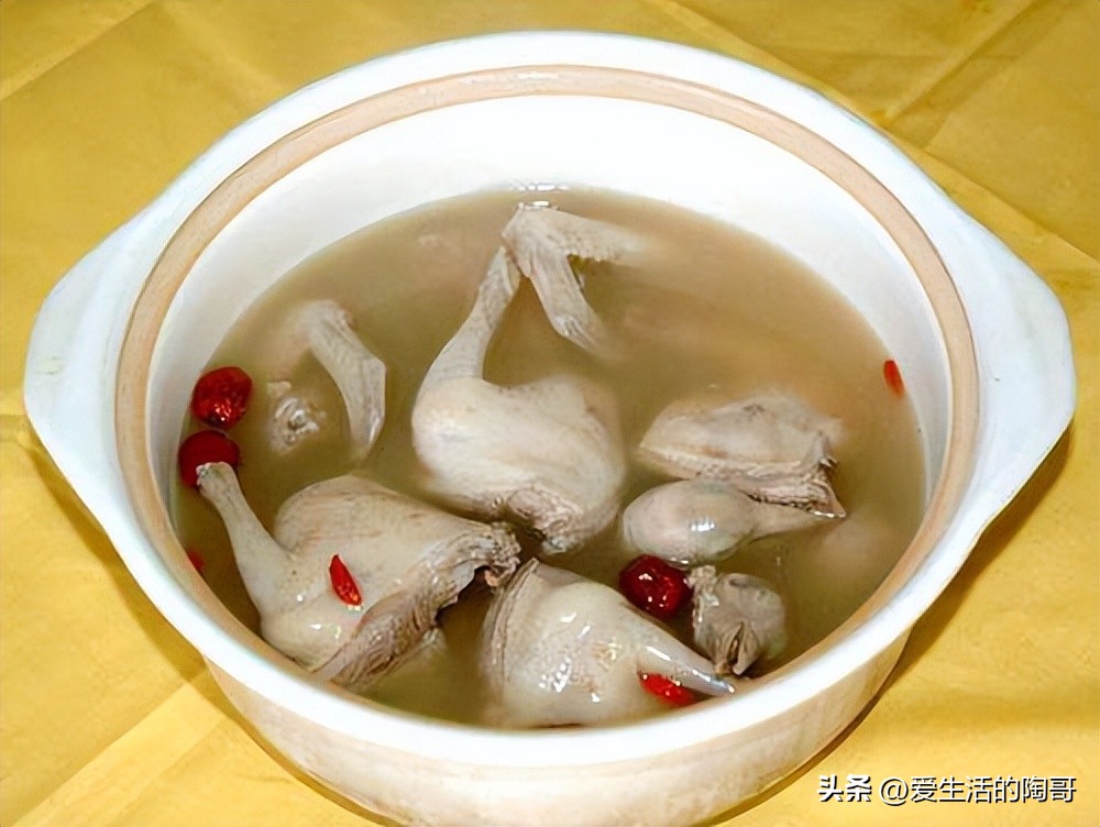 中医告诉你男性补肾的五类食物,秋季男人吃啥中药补肾