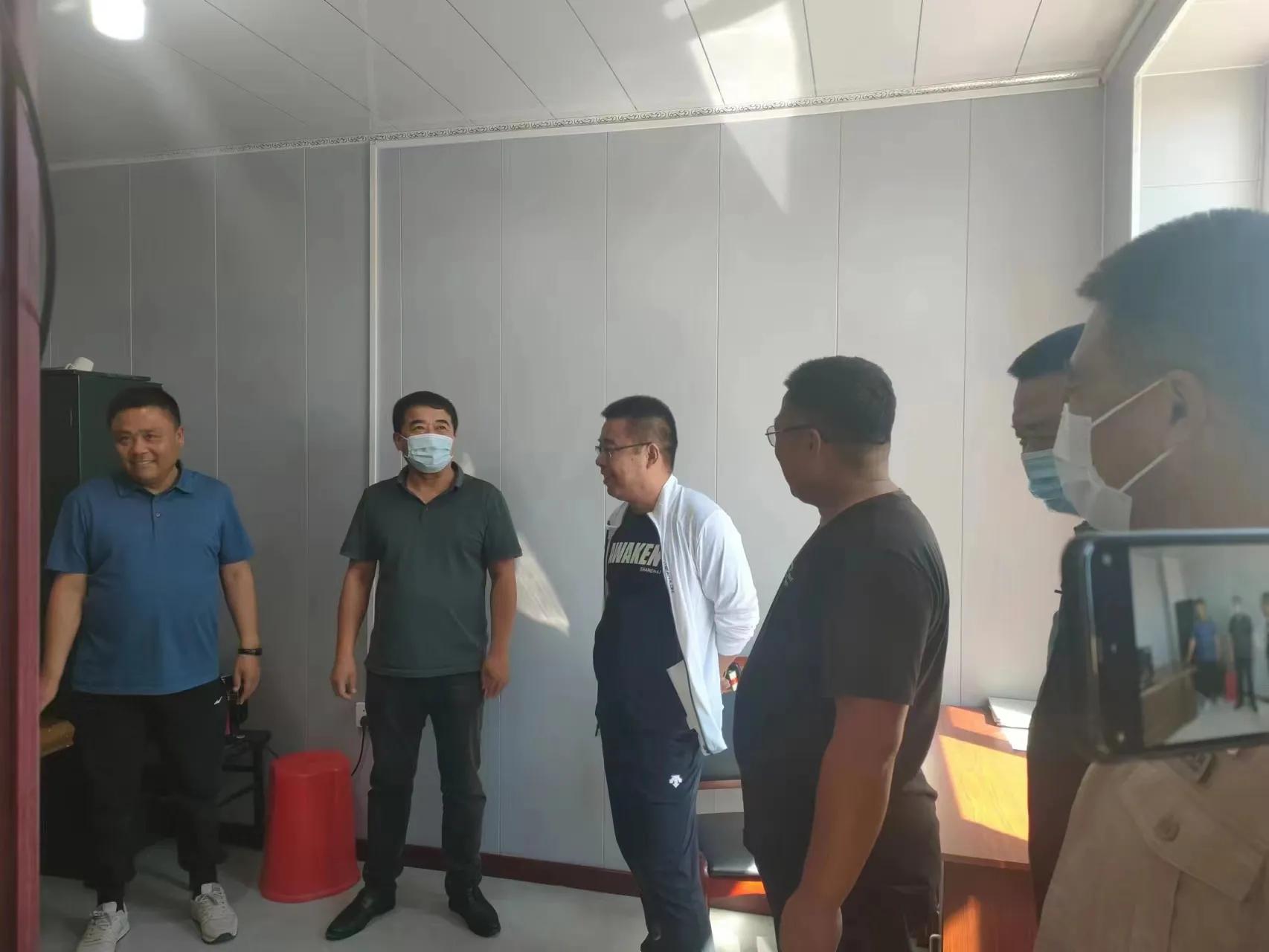 宝清县电业局开展“百局百企连百村”行动