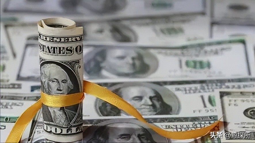 中国刚增持完200亿美债，美就下狠手，美*官高**：维持对华关税惩罚