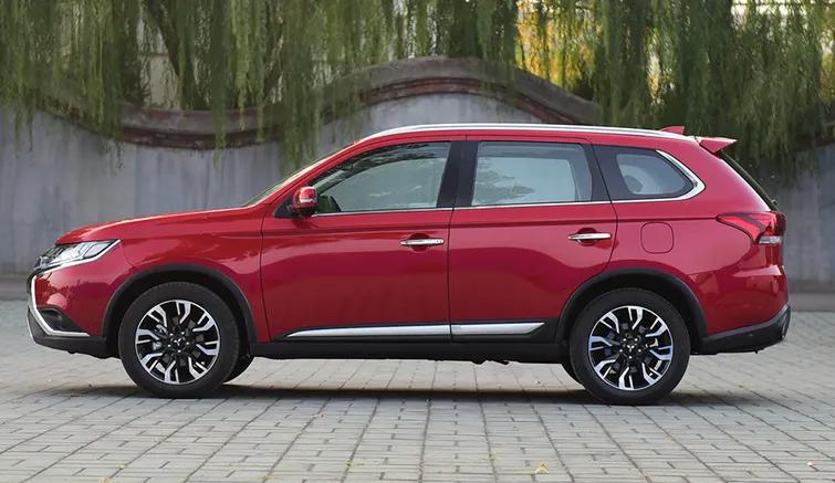 “守得云开见月明”，三菱欧蓝德一口气降至12万多，30天卖6383台